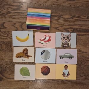 Lovevery-The Inspector Play Kit (Months 7-8)- 'Things I See' Texture Cards